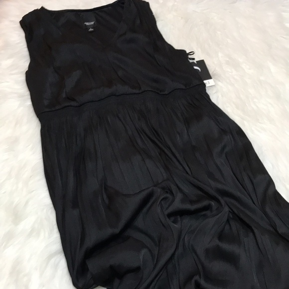 Simply Vera Vera Wang V-Neck Smocked Dress Small - Picture 14 of 14
